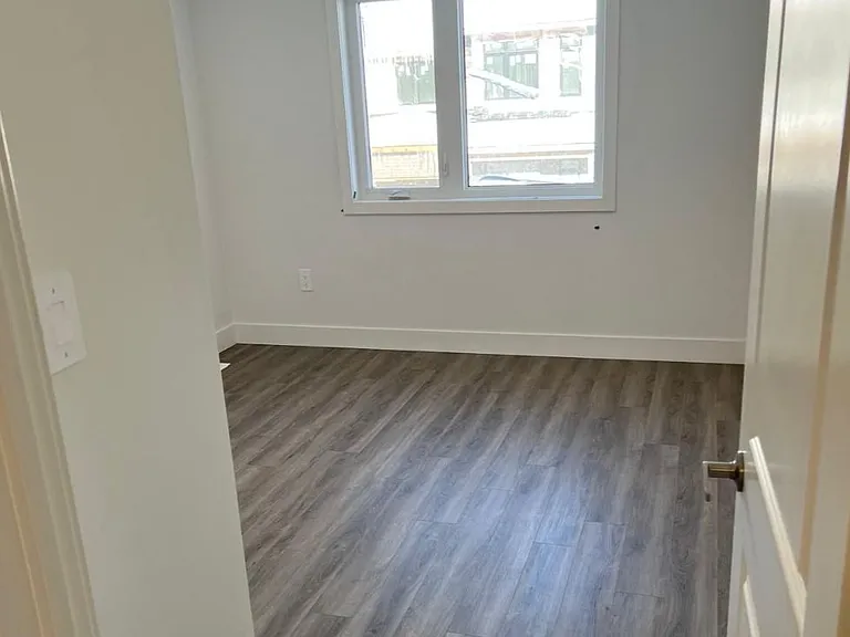 3635 Southbridge Ave #13 — Photo 15