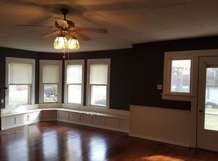 412 Lincoln St, Pella, IA 50219
