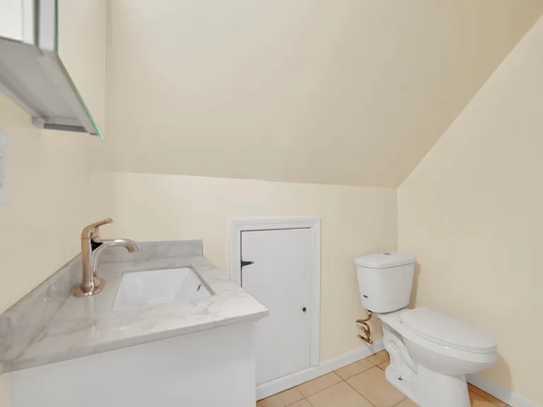 63 Albertina St — Photo 14
