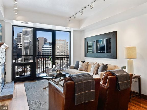 2nd image of 500 Grant St E #1108