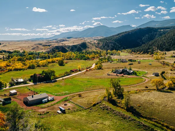 267 Tongue Canyon Rd, Dayton, WY 82836