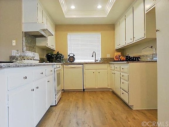 4th image of 21648 Laurelrim Dr #U