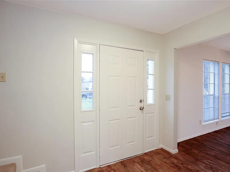 2630 Anthony Hay Ln — Photo 4
