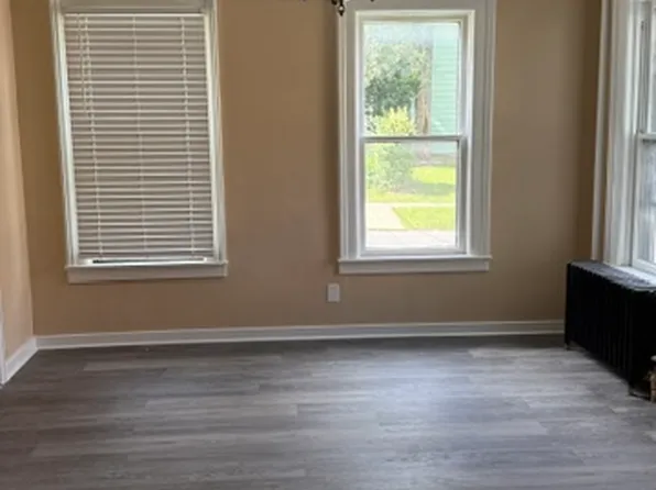 907 Lenox Ave APT 1, Utica, NY 13502