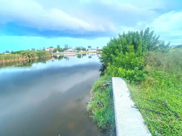 809 NW 29th Ave, Cape Coral, FL 33993