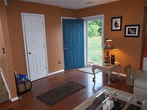 2nd image of 4001 Sherborne Ln