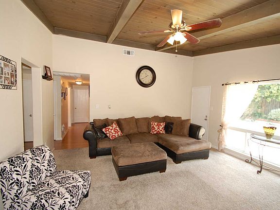 3rd image of 1911 W Rosecrans Way