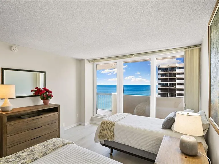 4001 Gulf Shore Blvd N #1106 — Photo 25