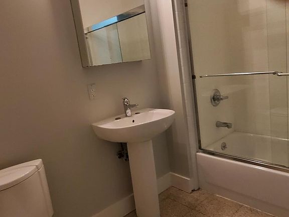 4th image of 520 6th St Ste 1