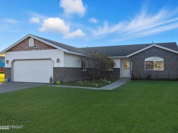 517 N Angus Loop, Palmer, AK 99645