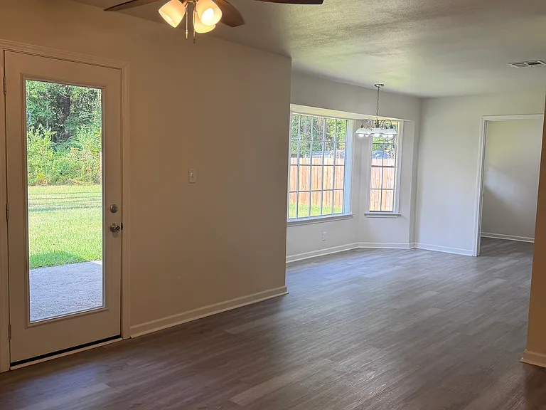 219 Wildwood Dr — Photo 17