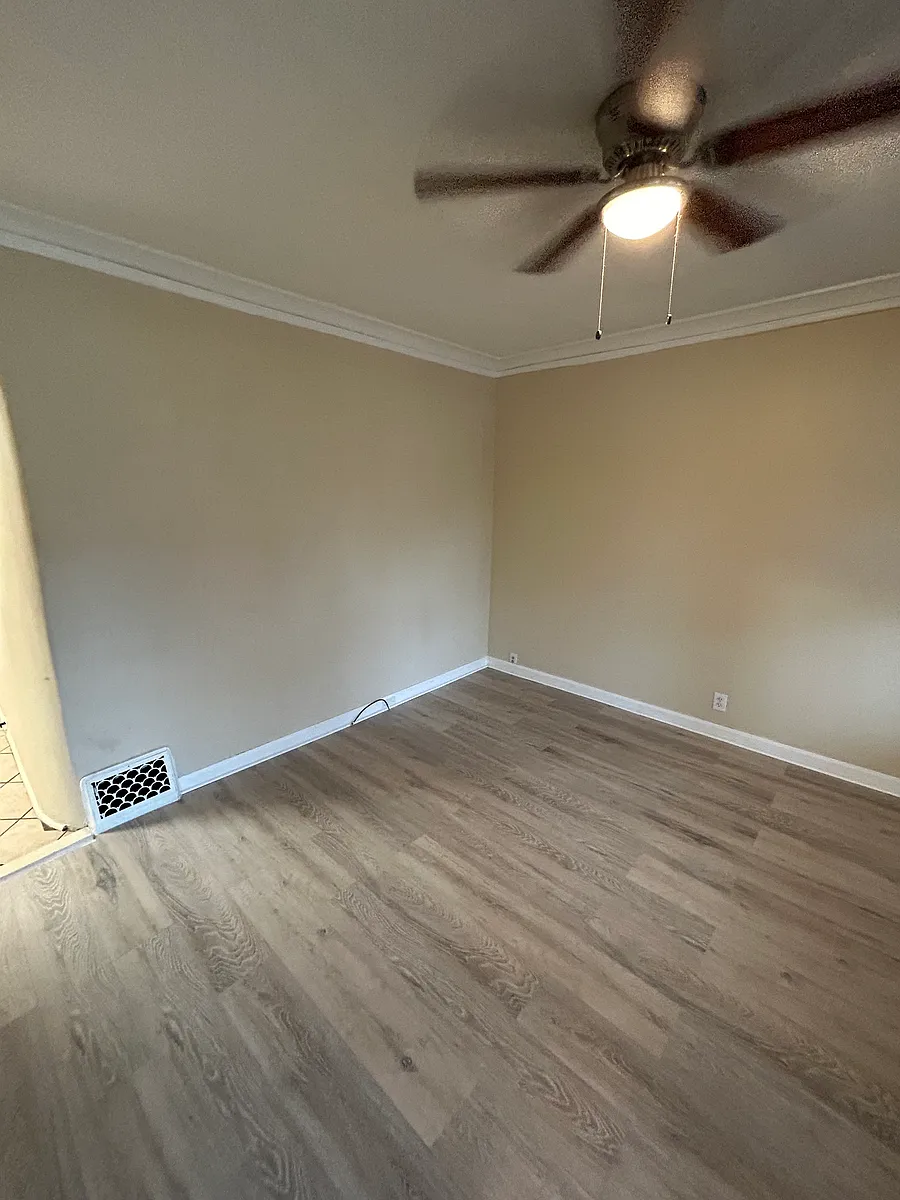 Building Photo - 3420 Washington Ave #1