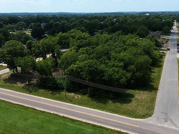 2nd image of E 9th Ave