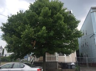 136 S 11th St, Newark, NJ 07103
