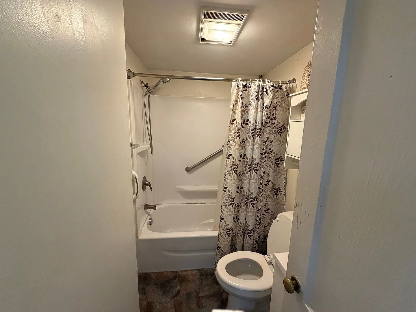 $999 - 2 bed 1 bath - Single Family Home — Photo 4