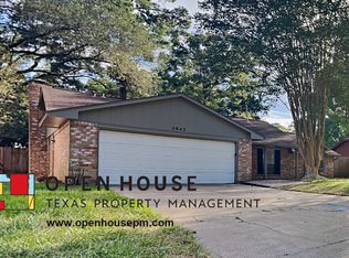 2042 Lake Creek Dr, Humble, TX 77339