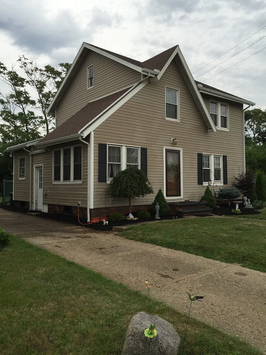 1325 Christmas Seal Dr NW photo 1