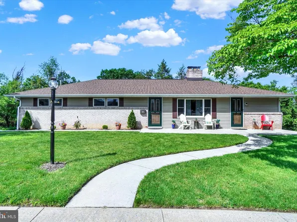 4030 Nancy Dr, Harrisburg, PA 17109