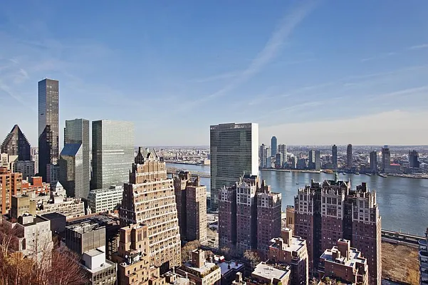 Rented by Olshan Realty | media 20