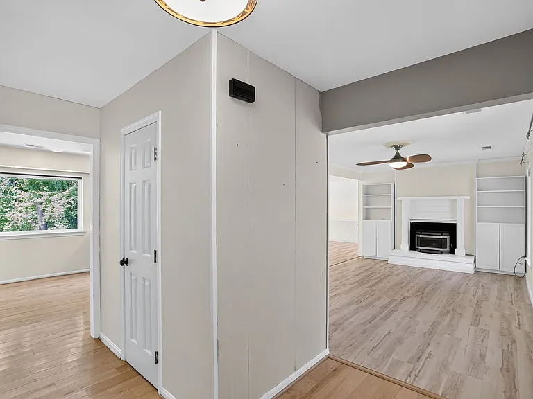 3758 Tarrington Pl — Photo 5