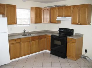8 Oakland Ave #B, Danbury, CT 06810