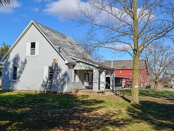 5th image of 8947 S County Road 500 E