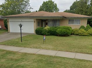 30543 Austin Dr, Warren, MI 48092