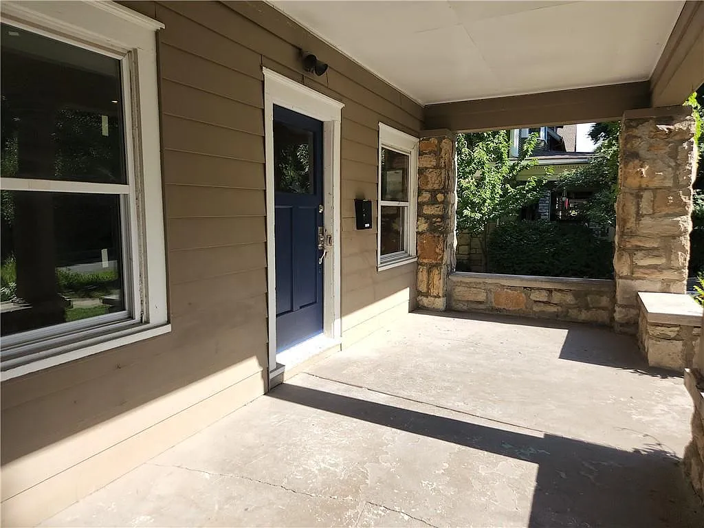 3726 Jefferson Street — Photo 2