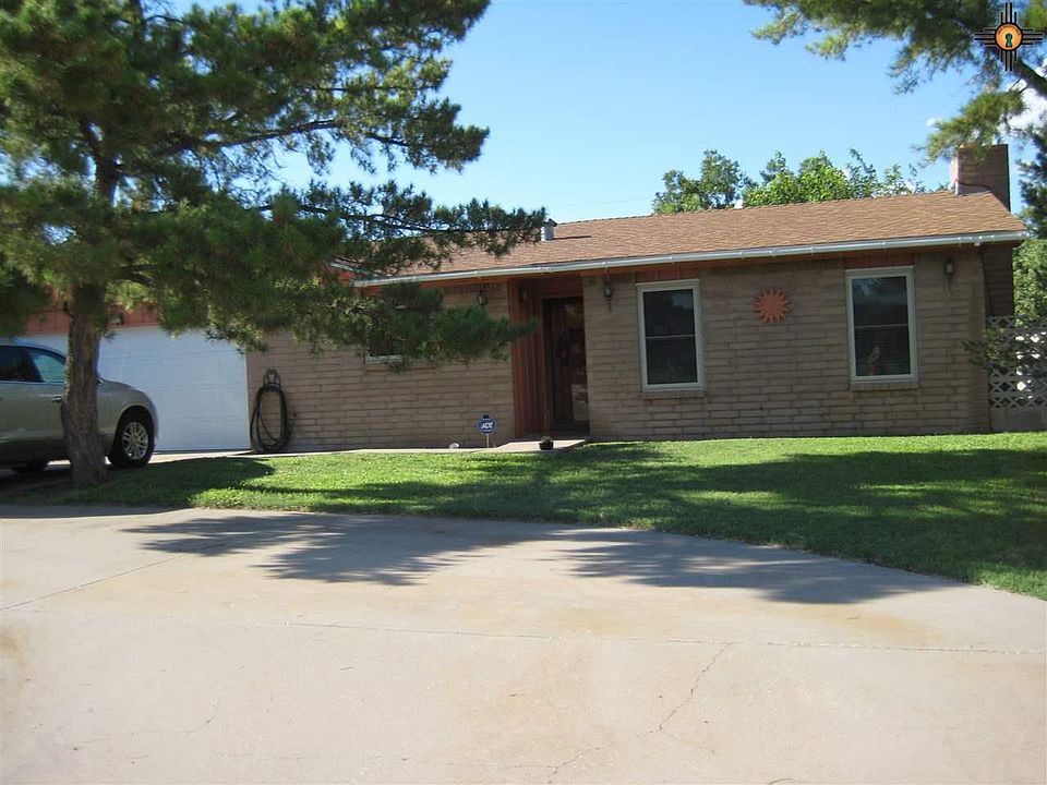 1st image of 3010 Mountain View Dr