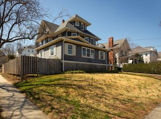 88 Milbank Ave, Greenwich, CT 06830