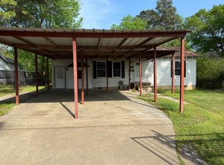 912 S 13th St, Longview, TX 75602