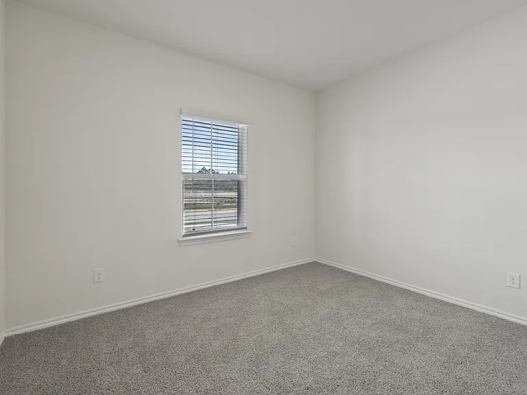 1574 Brooke Dr — Photo 9