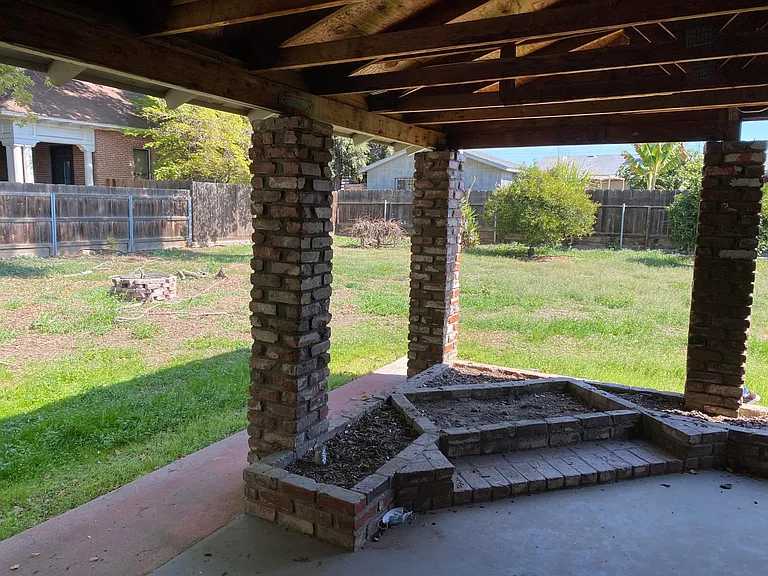 704 N Garden St — Photo 7