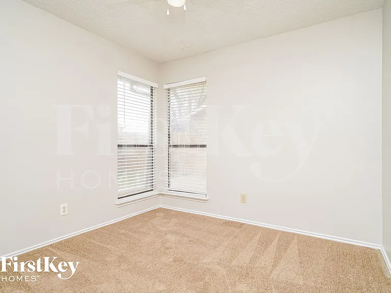1323 Jasmine Dr — Photo 13