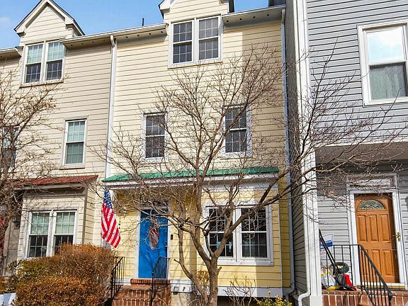 2nd image of 119 River Rd