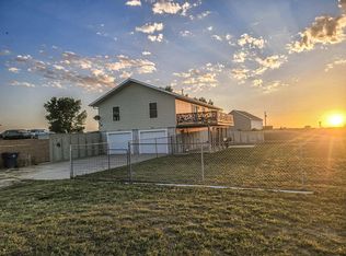 3901 W Highlands Dr, North Platte, NE 69101-0000