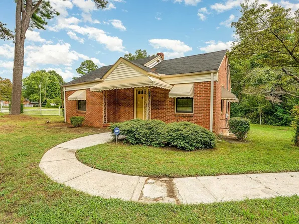 708 N King Charles Rd, Raleigh, NC 27610