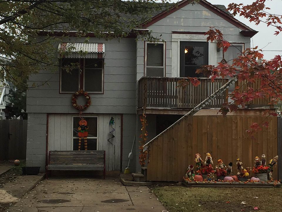 2nd image of 2150 Dewey Pl
