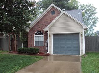 5911 Riverwalk Cir, Newburgh, IN 47630