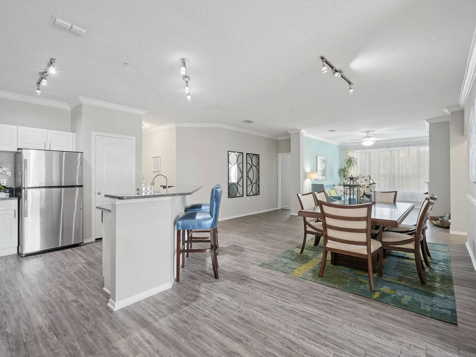 The Grand Reserve at Tampa Palms Apartments — Photo 3
