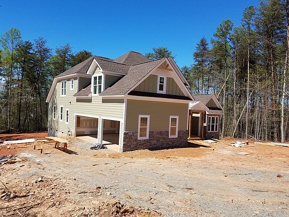 3 Car Garage