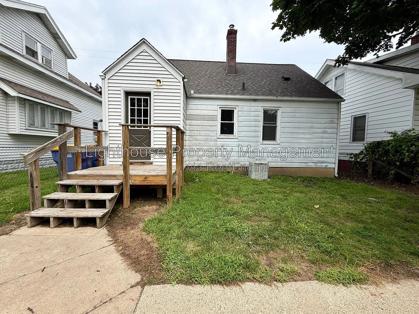 3 bed, 2.0 bath, 1025 sqft, $1,995 — Photo 4