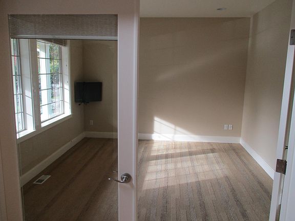 4th image of 4121 49th Avenue Ct NW