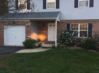 4047 Yorktown Dr, Upper Chichester, PA 19061
