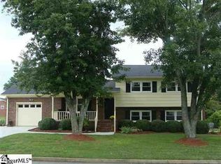 3 Whitestone Ct, Mauldin, SC 29662