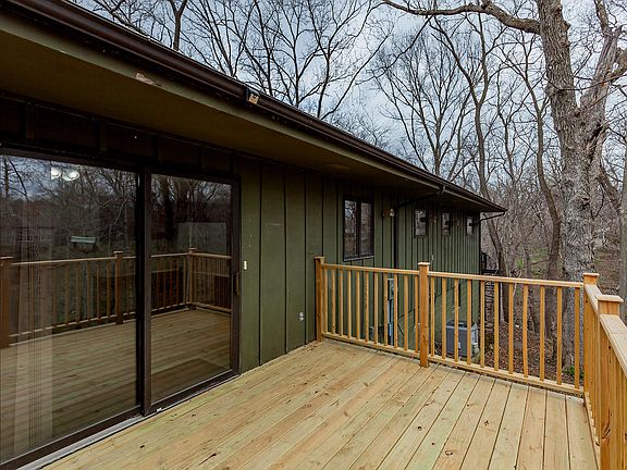 3rd image of 5167 Skycrest Dr