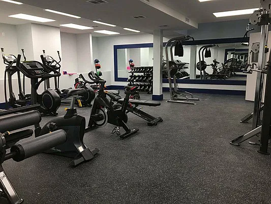 Rented by Manhattan Management LLC | media 37