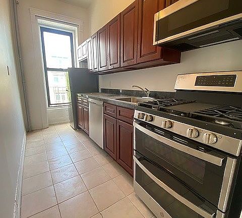 2nd image of 1047 Bedford Ave #37