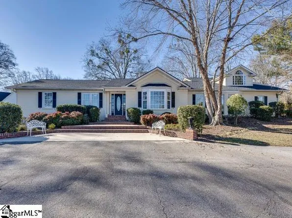 11 Briarwood Blvd, Greenville, SC 29615