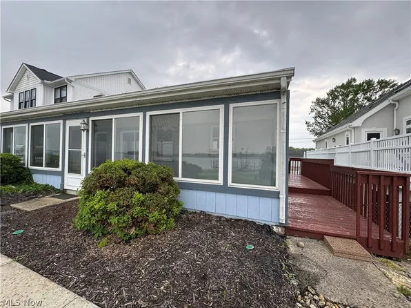 4593 N Bank Rd, Buckeye Lake, OH 43008